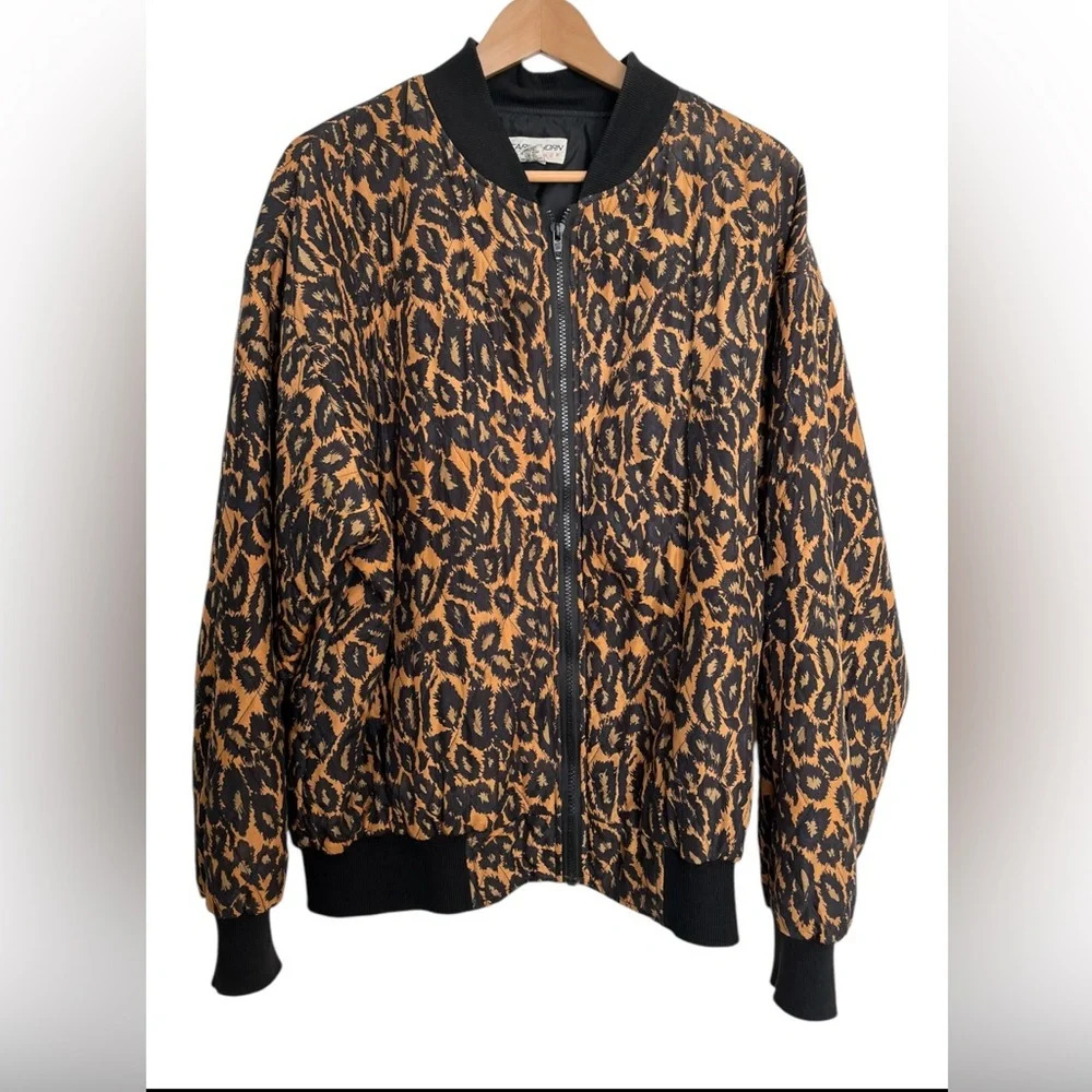 Vintage Carol Horn Workshop 100% silk Leopard Print bomber Jacket size large